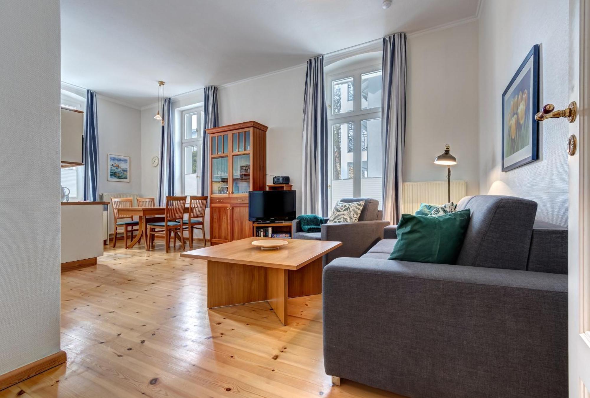 Villa Ahlbeck - Ferienwohnung Kuehlungsborn Heringsdorf  Exterior foto